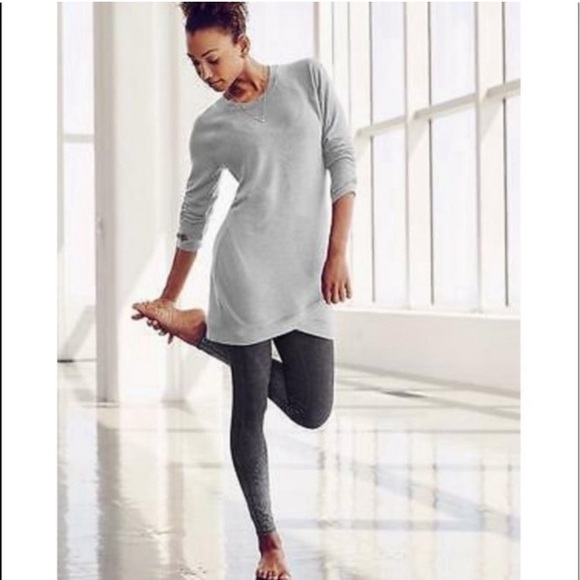 Athleta Criss Cross Sweatshirt Sweater Dress
Sz S - Picture 1 of 8